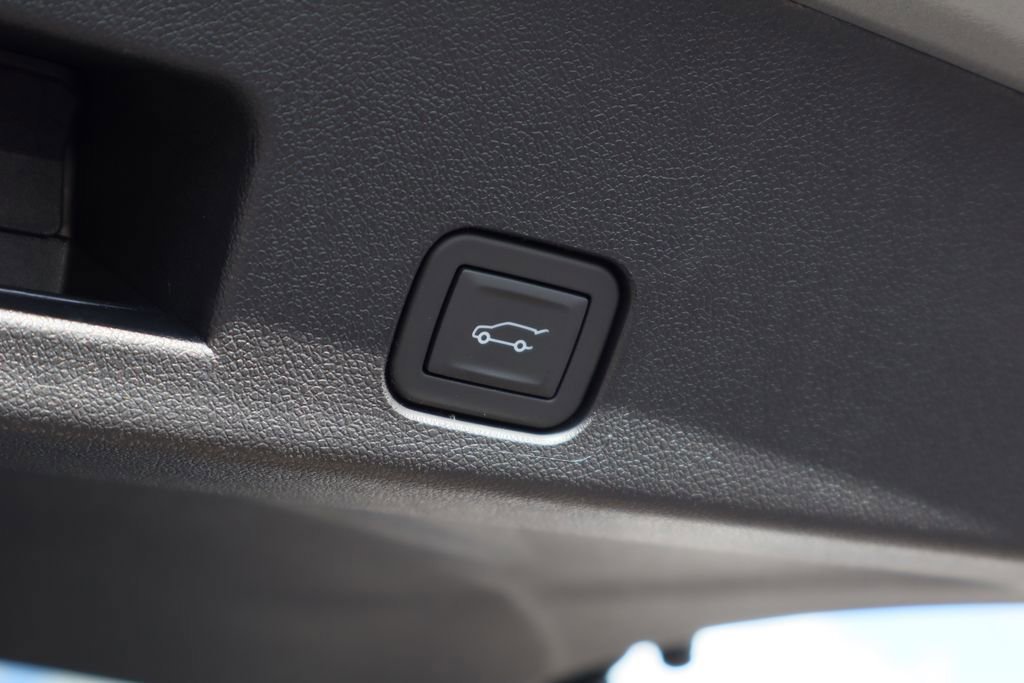 New 2026 GMC Acadia Elevation w/ Black Edition FWD image 24