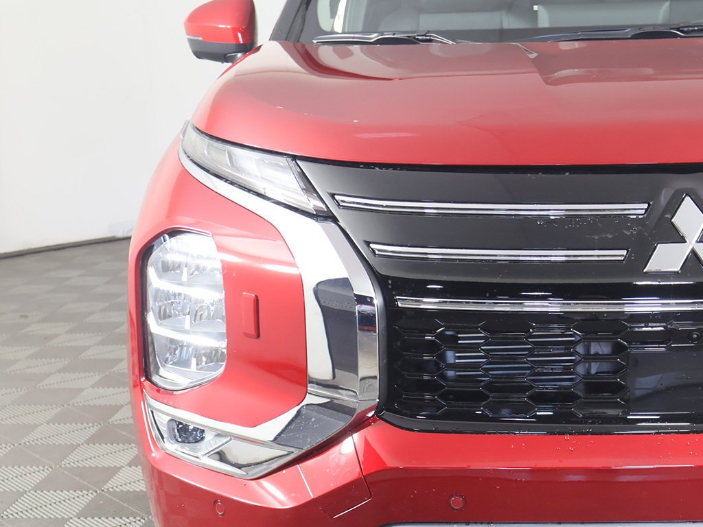 New 2027 Mitsubishi Outlander SE AWD/4WD image 14