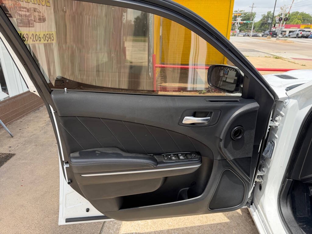 Used 2021 Dodge Charger SXT RWD image 9