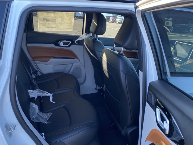 New 2024 Jeep Compass Limited w/ Elite Group image 34