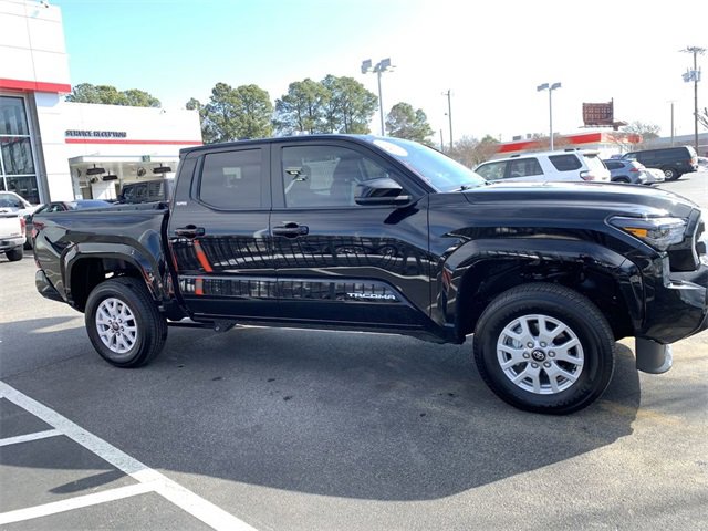 Used 2024 Toyota Tacoma SR5 image 9