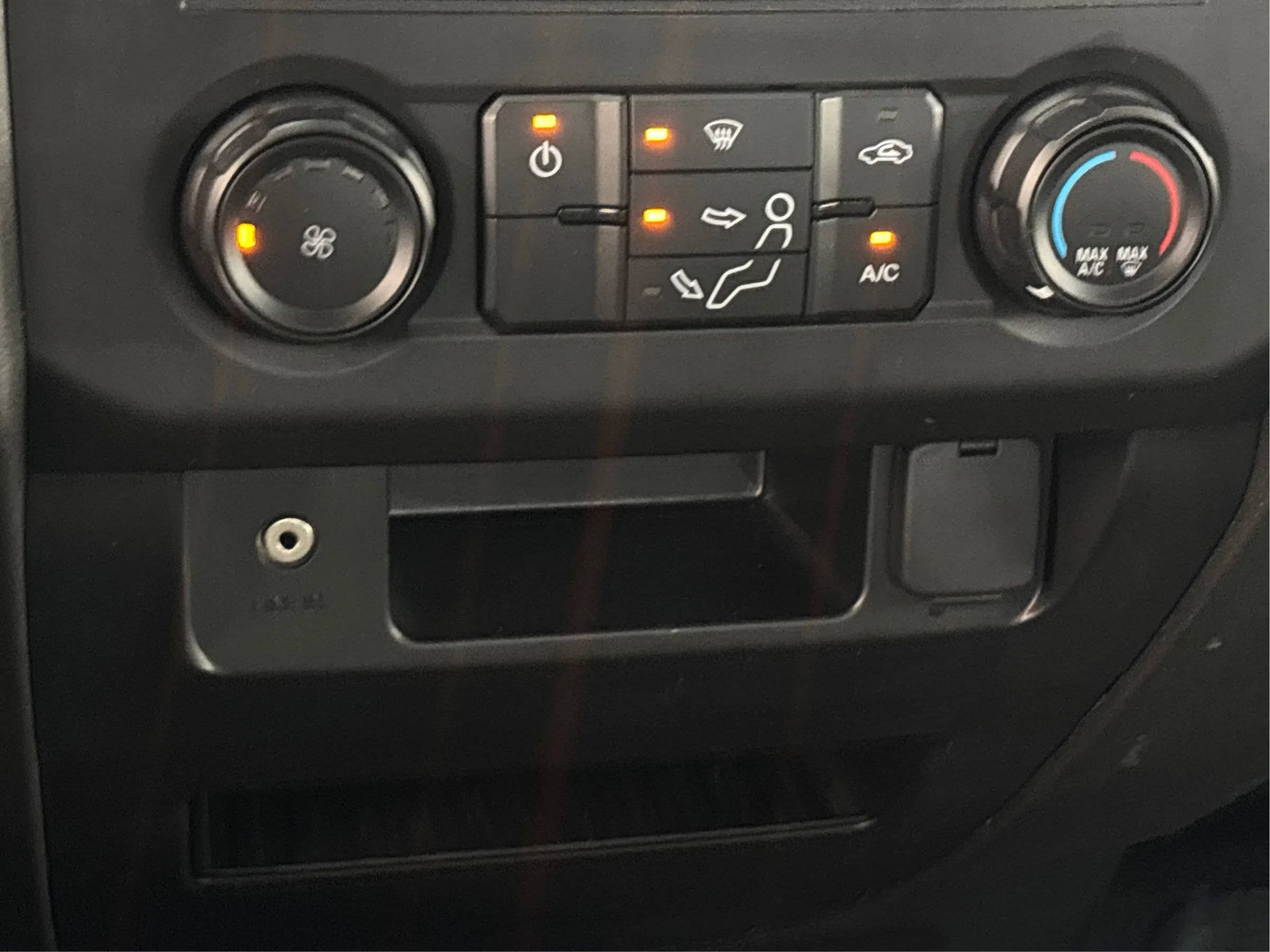 Used 2018 Ford F250 XL w/ Snow Plow Prep Package AWD/4WD image 29