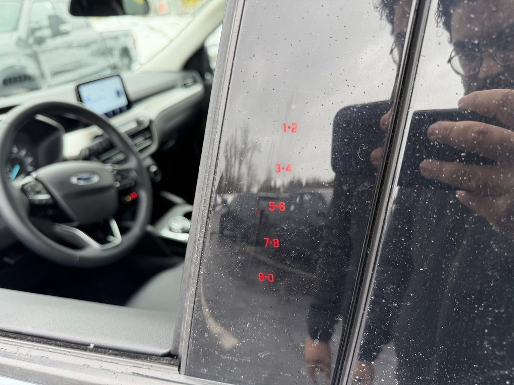 Certified 2022 Ford Escape SEL image 12