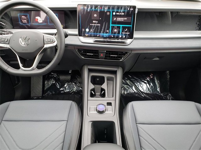 New 2025 Volkswagen Tiguan SE image 9