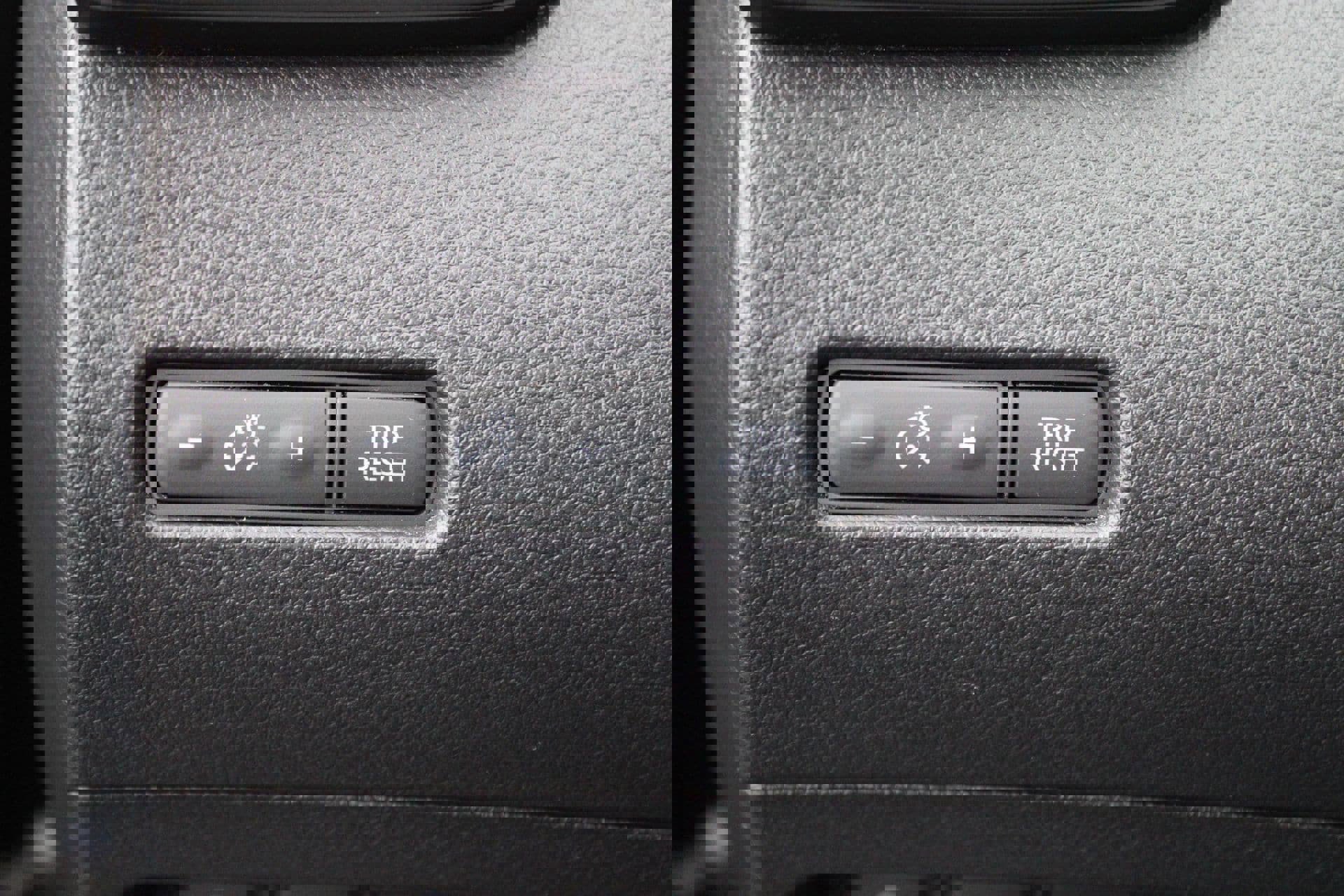 Used 2016 Nissan Rogue SV image 25