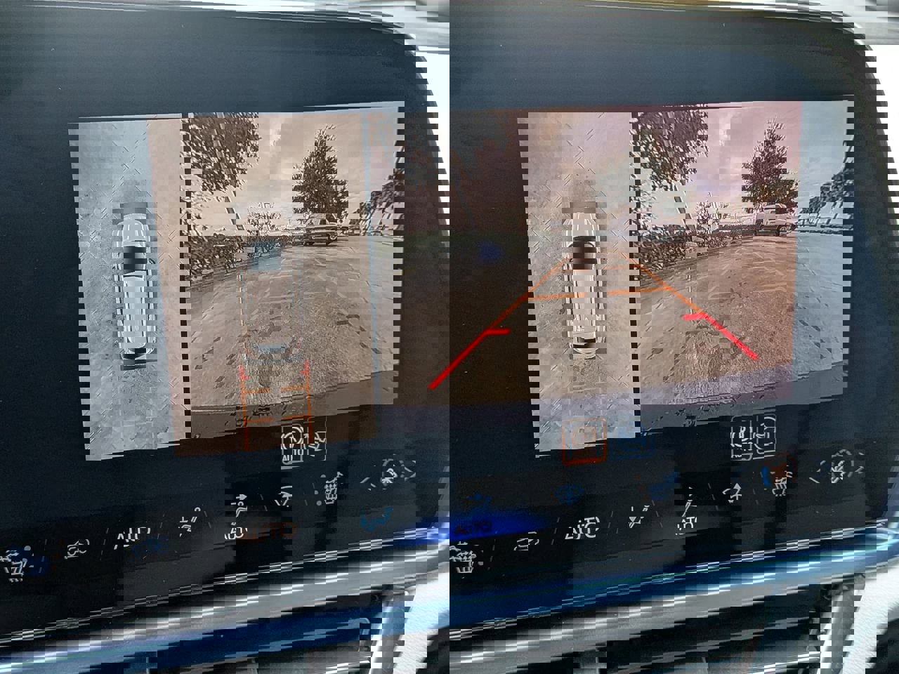 New 2026 Chevrolet Equinox EV LT image 16