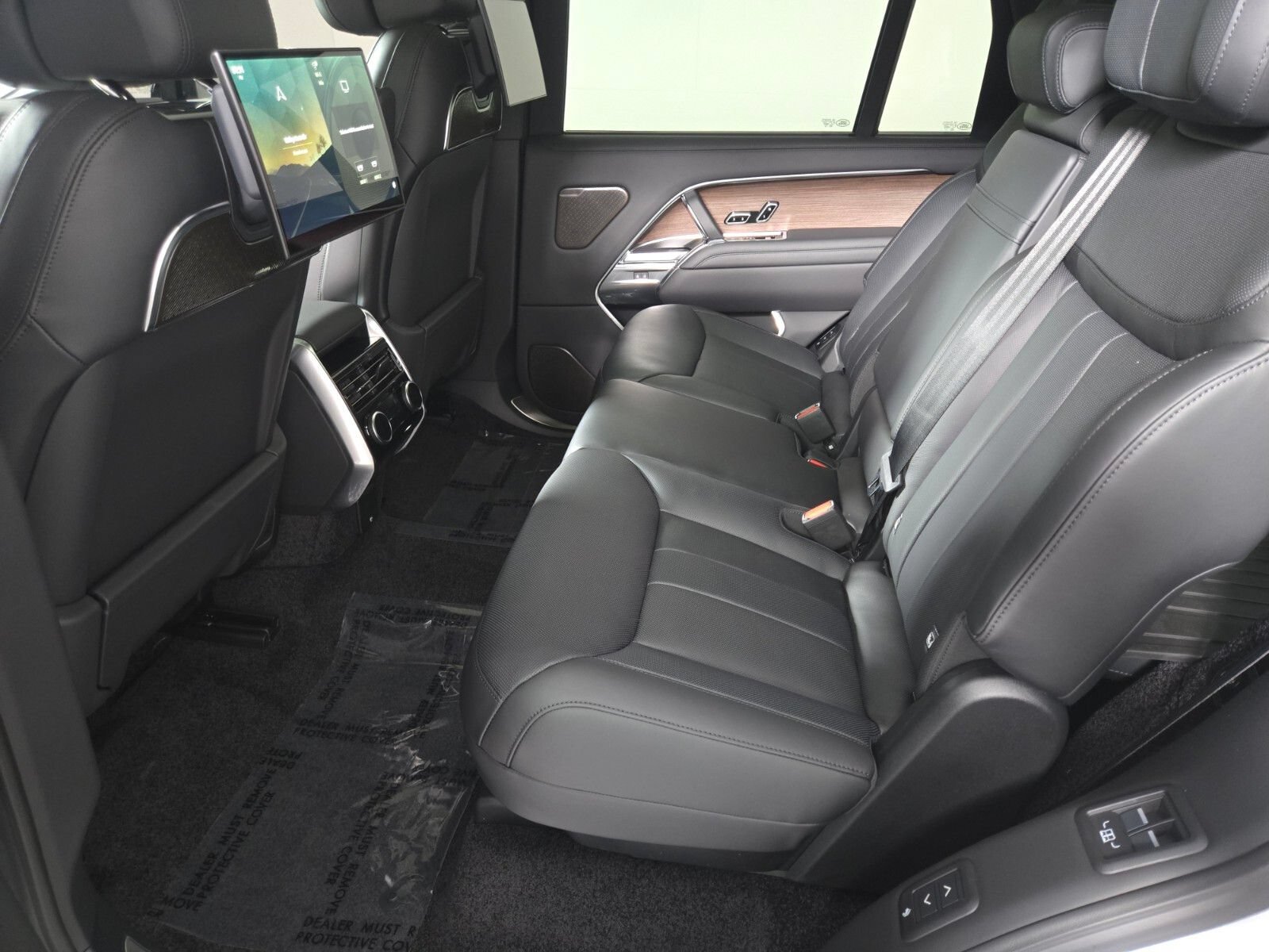 New 2026 Land Rover Range Rover Long Wheelbase Autobiography AWD/4WD image 5