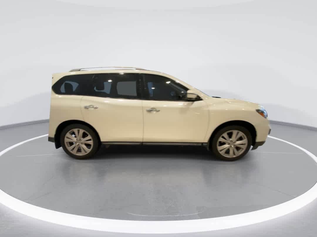 Used 2019 Nissan Pathfinder SL w/ SL Premium Package image 9