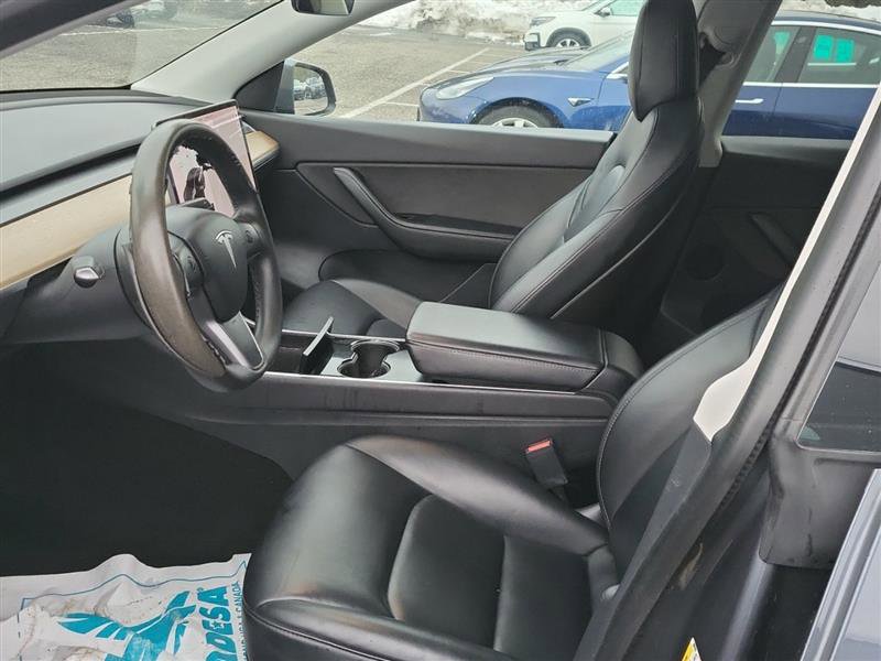 Used 2020 Tesla Model Y Long Range image 4