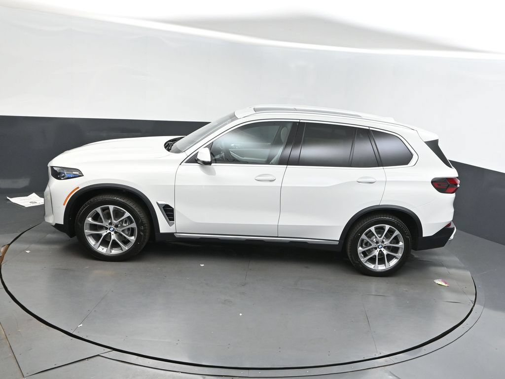 Used 2026 BMW X5 sDrive40i w/ Parking Assistance Package RWD image 30