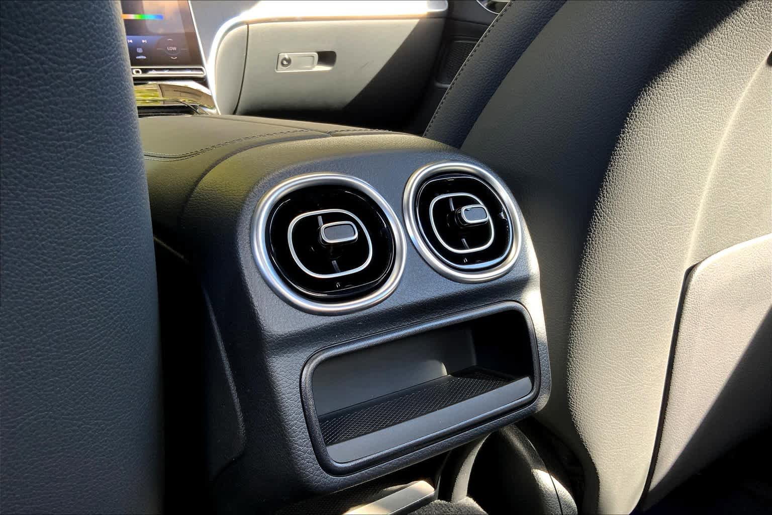 New 2025 Mercedes-Benz C 300 4MATIC Sedan image 22
