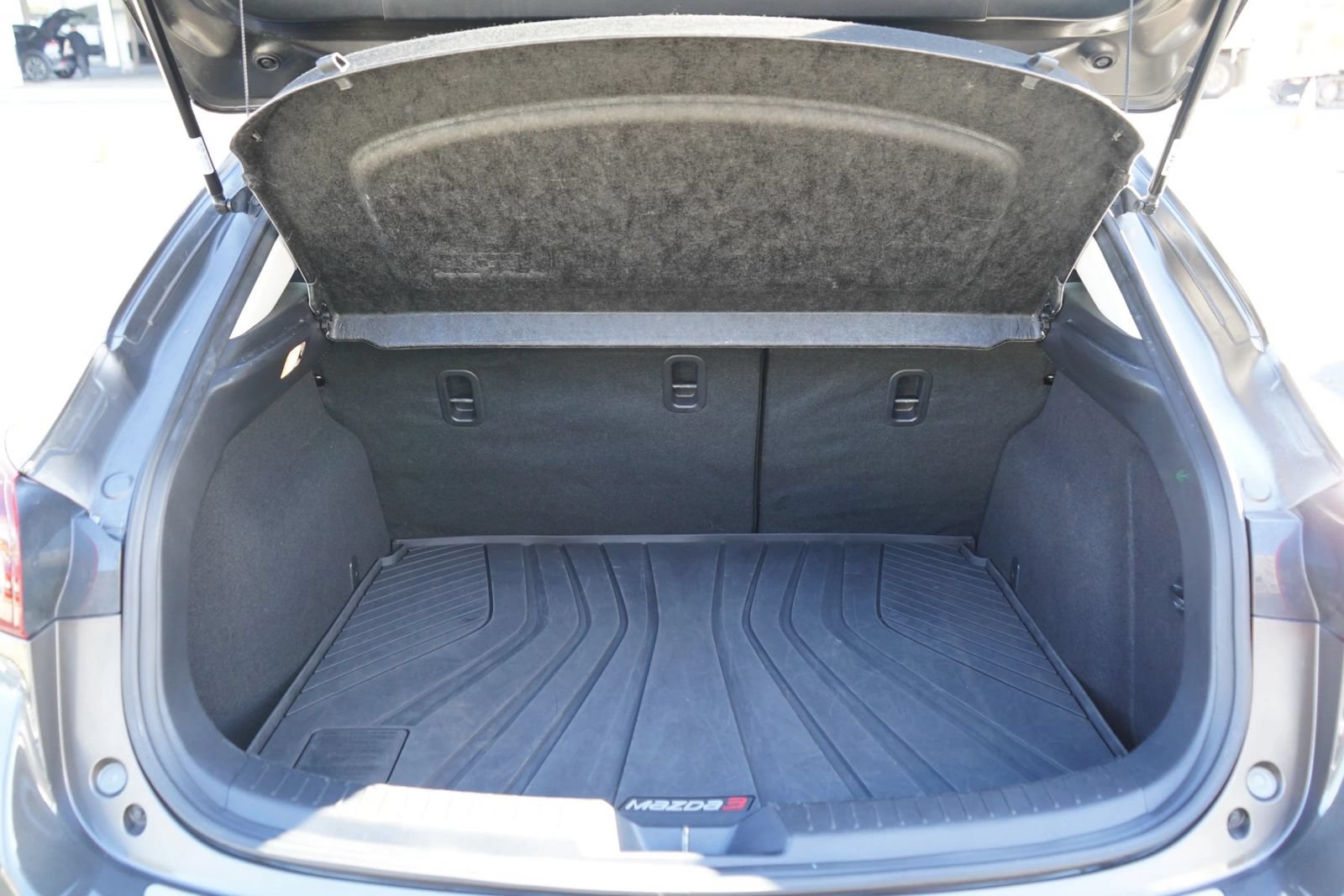 Used 2014 MAZDA MAZDA3 i Grand Touring FWD image 27