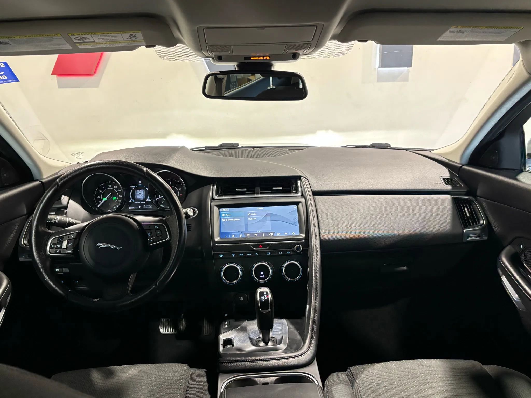 Used 2019 Jaguar E-PACE P250 Sport Utility 4D AWD/4WD image 16