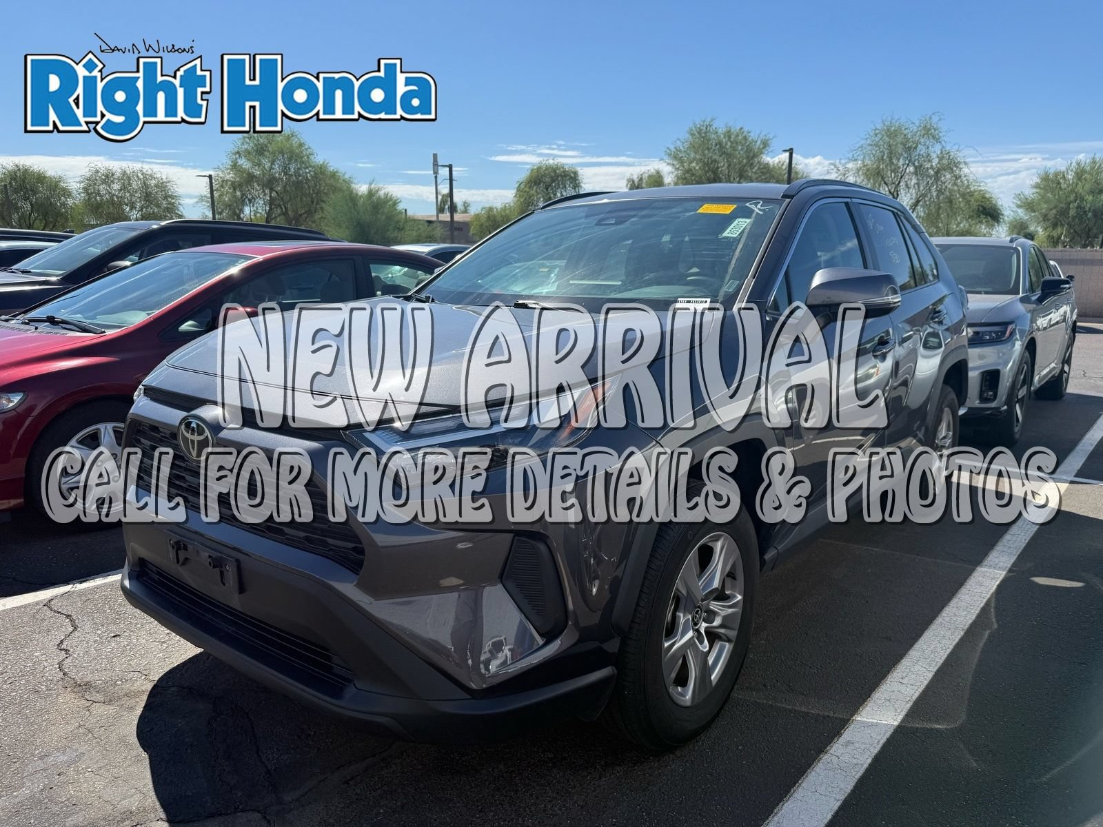 Used 2025 Toyota RAV4 XLE FWD video 1