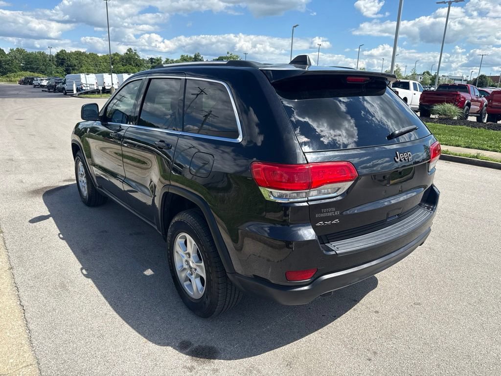 Used 2016 Jeep Grand Cherokee Laredo w/ Quick Order Package 23E AWD/4WD image 4