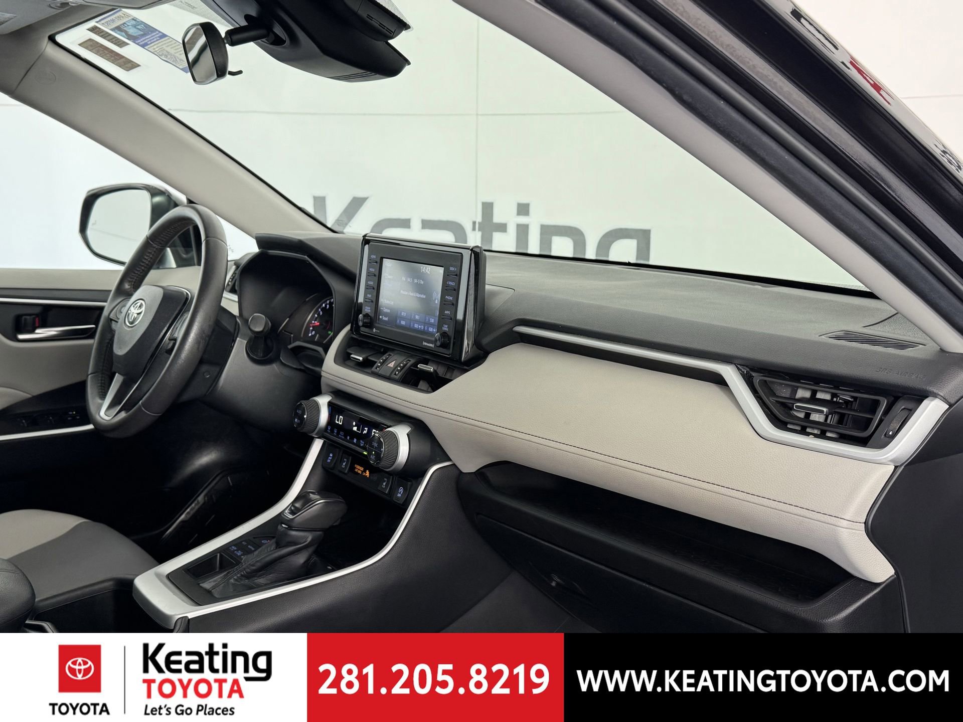 Certified 2022 Toyota RAV4 XLE Premium image 24