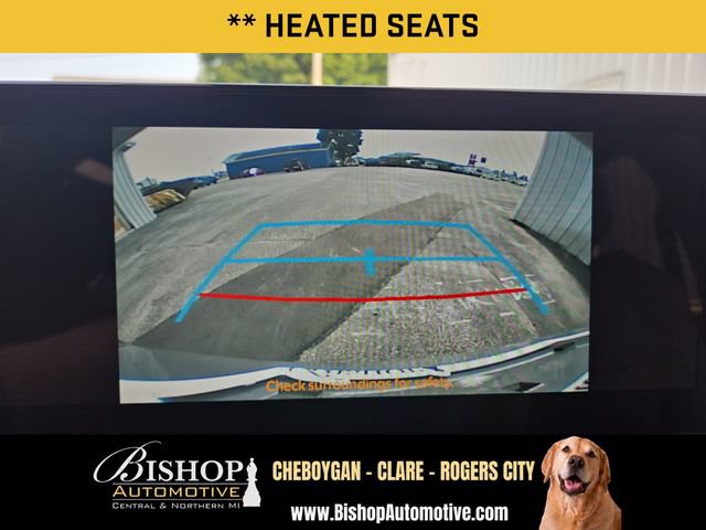 Used 2025 Toyota Sienna XLE FWD image 7