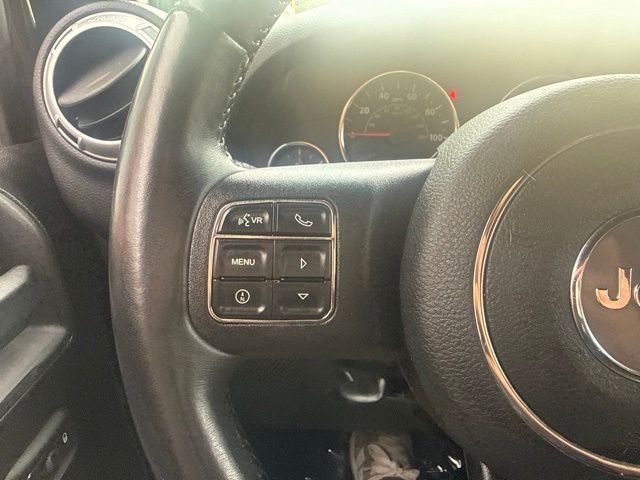 Used 2014 Jeep Wrangler Sahara w/ Connectivity Group AWD/4WD image 15