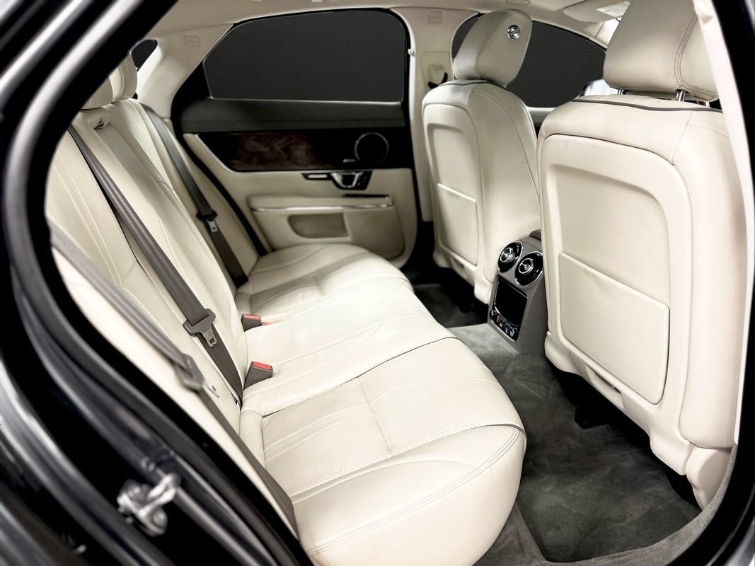 Used 2016 Jaguar XJ R-Sport AWD/4WD image 18