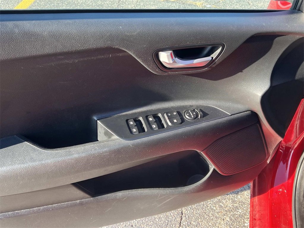 Used 2023 Kia Rio S image 12