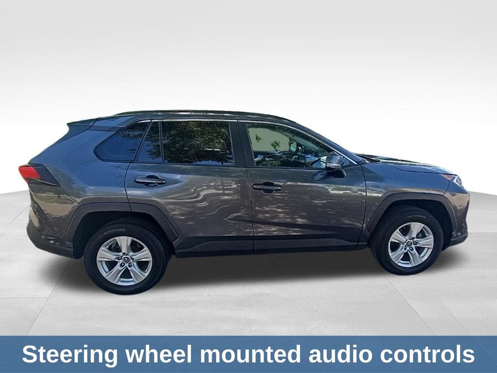 Used 2020 Toyota RAV4 XLE FWD image 7