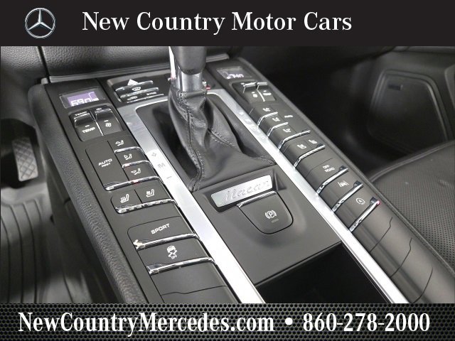 Used 2018 Porsche Macan image 21