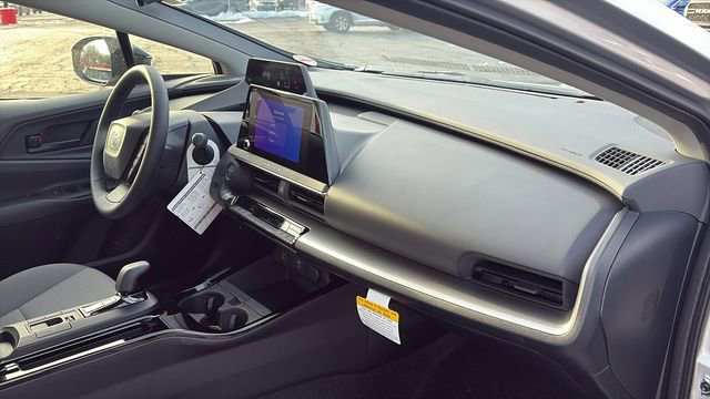 New 2026 Toyota Prius LE FWD image 27