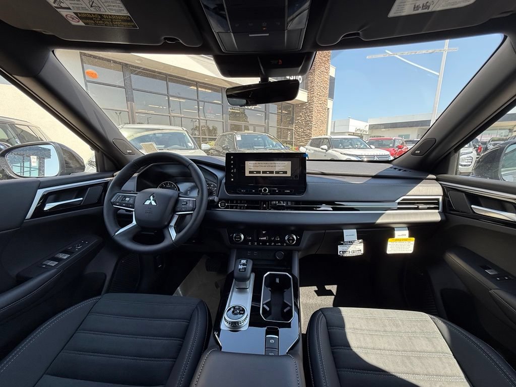 New 2026 Mitsubishi Outlander LE FWD image 19