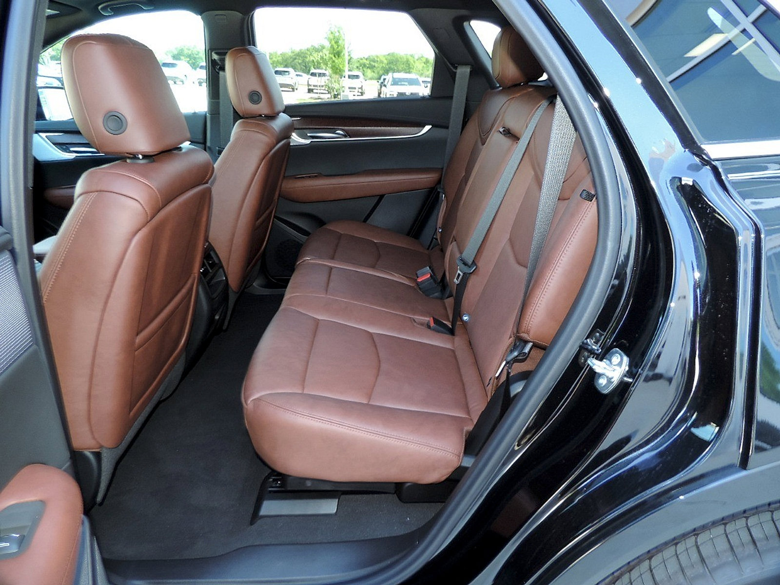 New 2026 Cadillac XT5 Premium Luxury w/ Driver Assist Package FWD image 18