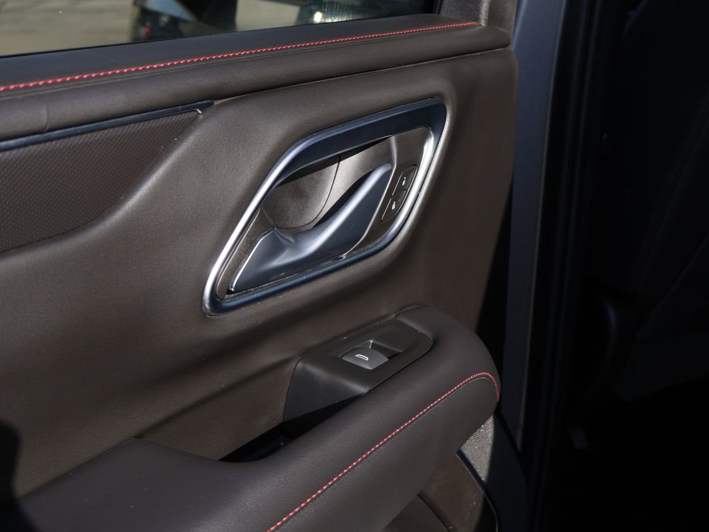 Used 2021 Chevrolet Suburban RST image 13