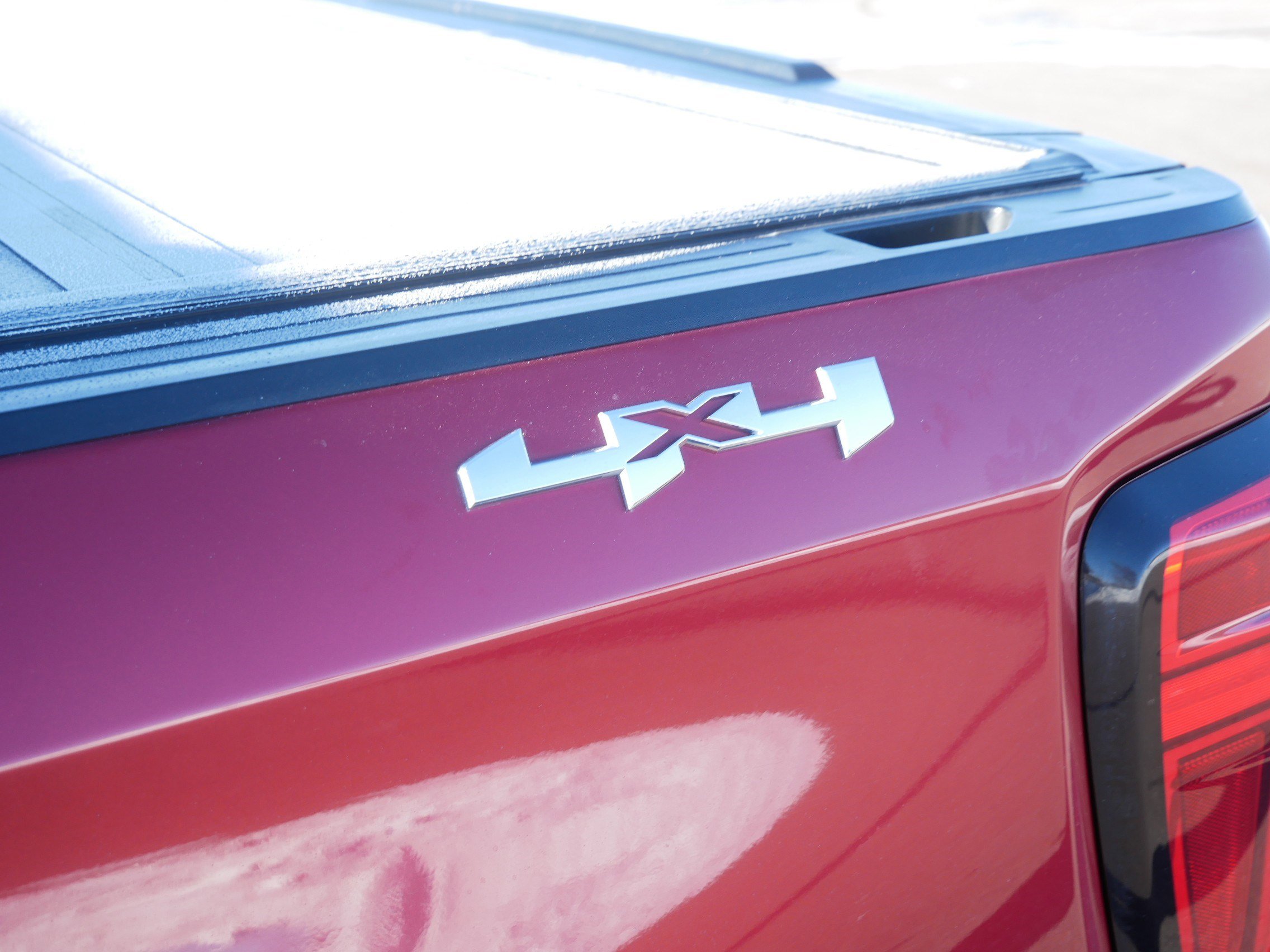 Used 2019 GMC Sierra 1500 SLT w/ SLT Premium Plus Package image 17