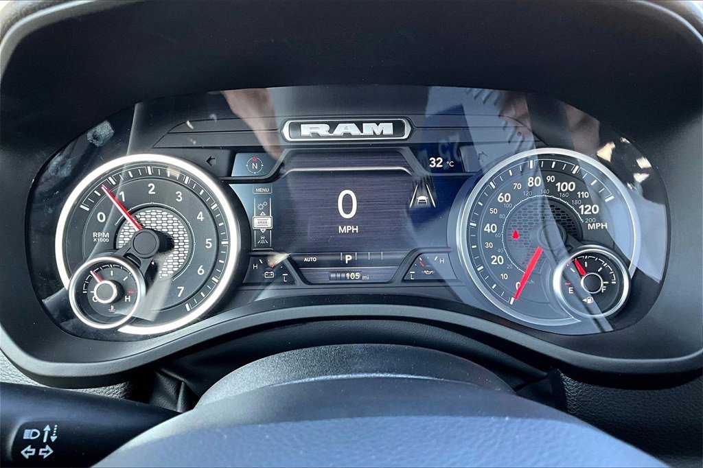 New 2026 RAM 1500 4x4 Crew Cab image 25