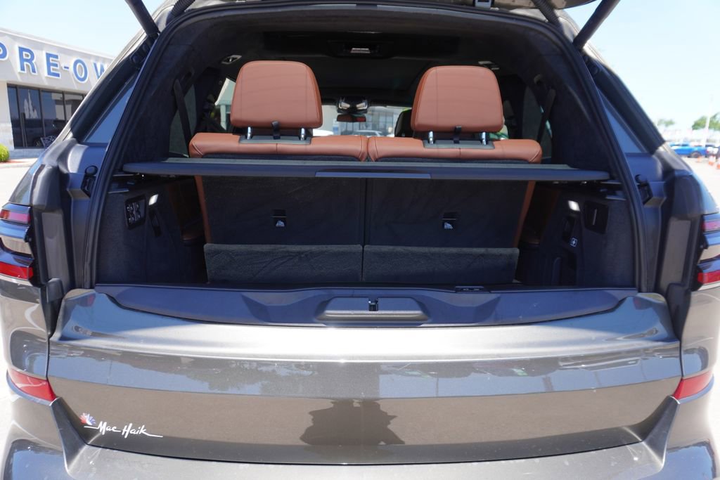 Used 2025 BMW X7 xDrive40i w/ M Sport Package AWD/4WD image 32
