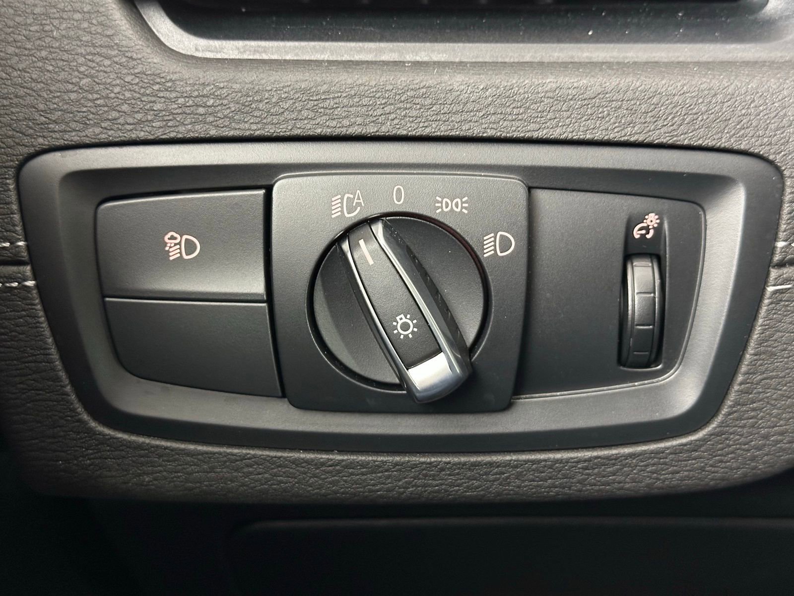 Used 2023 BMW X2 xDrive28i w/ Premium Package 2 image 8