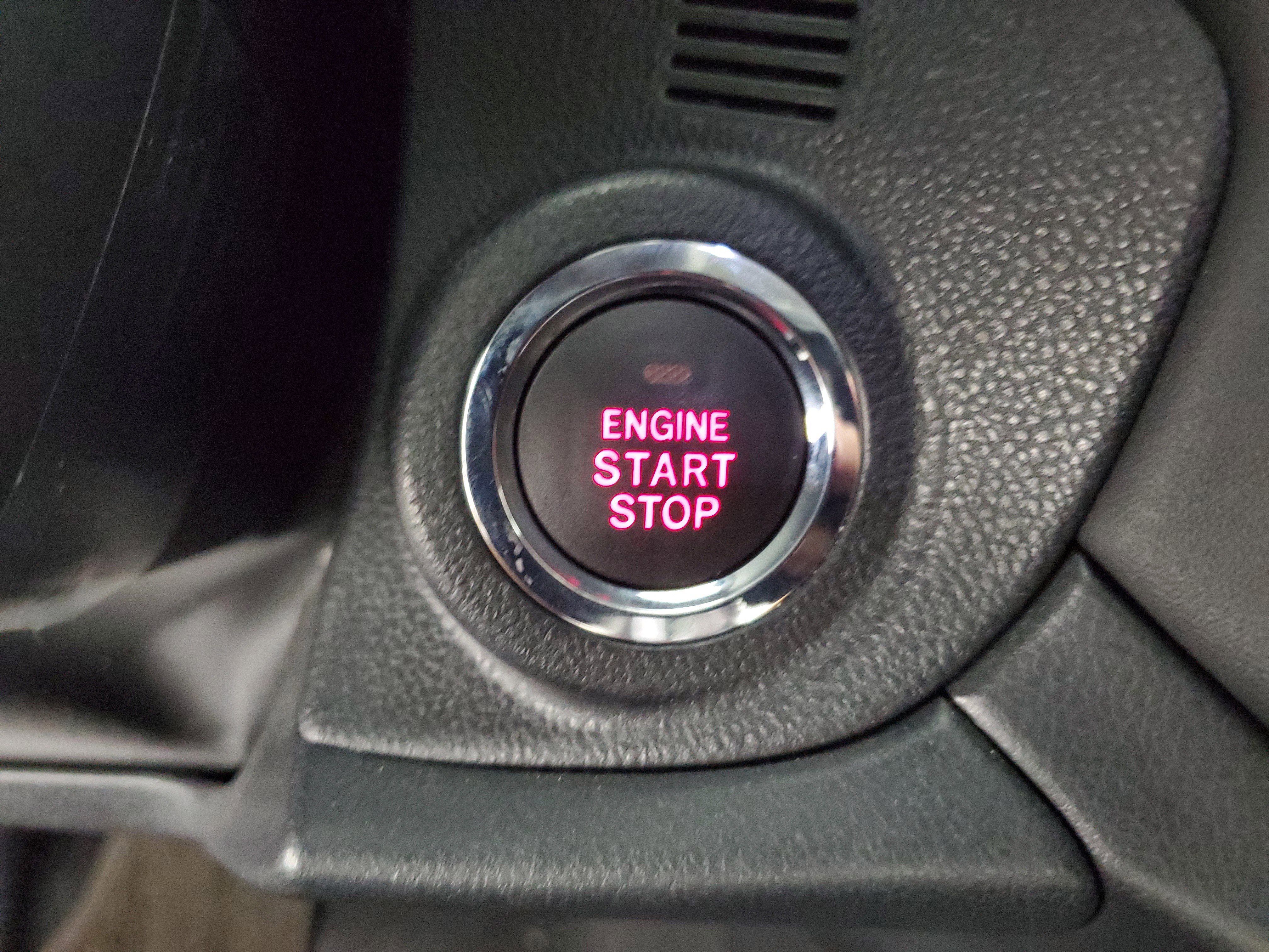 Used 2025 Subaru Outback Premium image 19