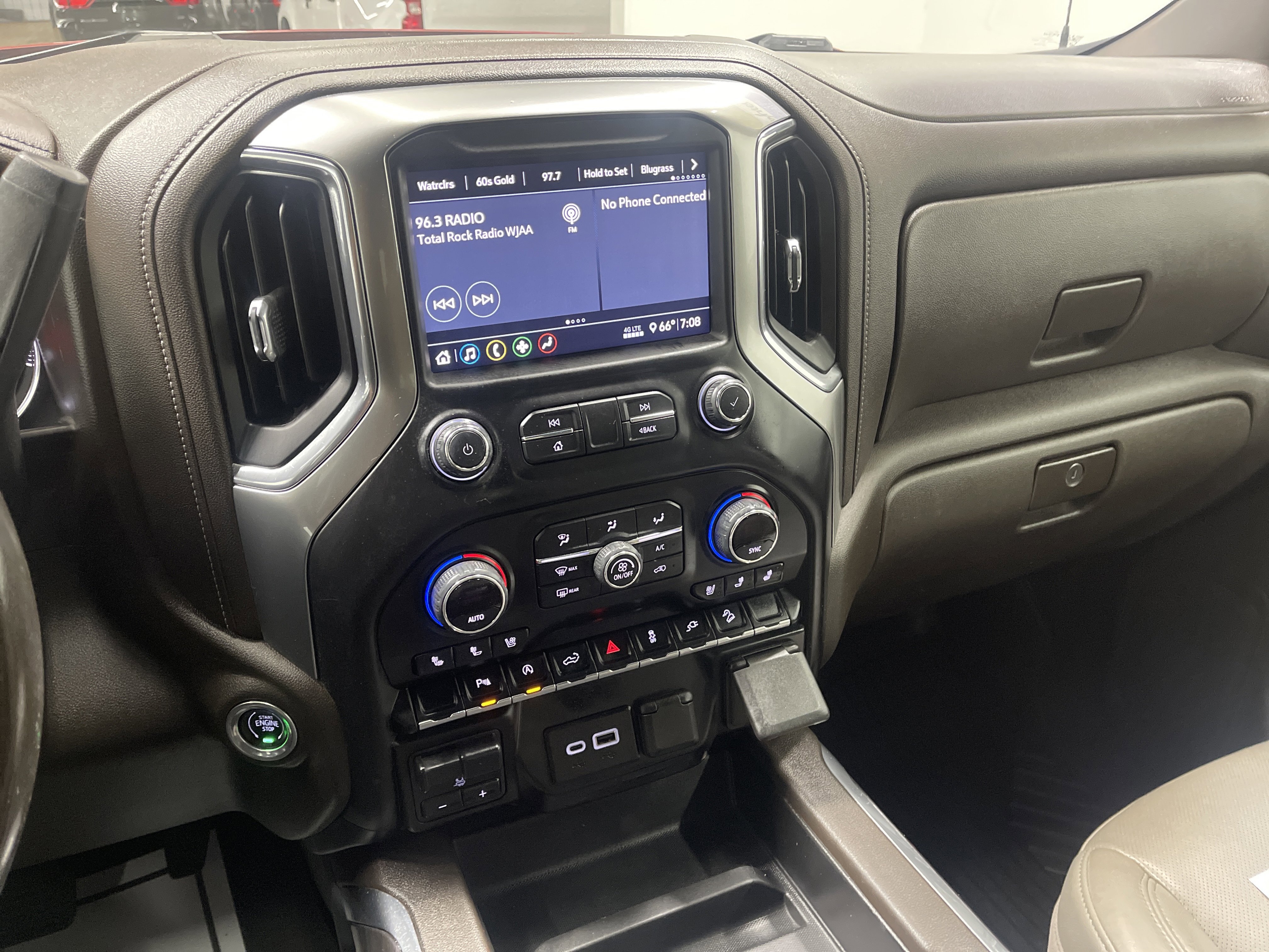 Used 2020 Chevrolet Silverado 1500 LTZ image 29