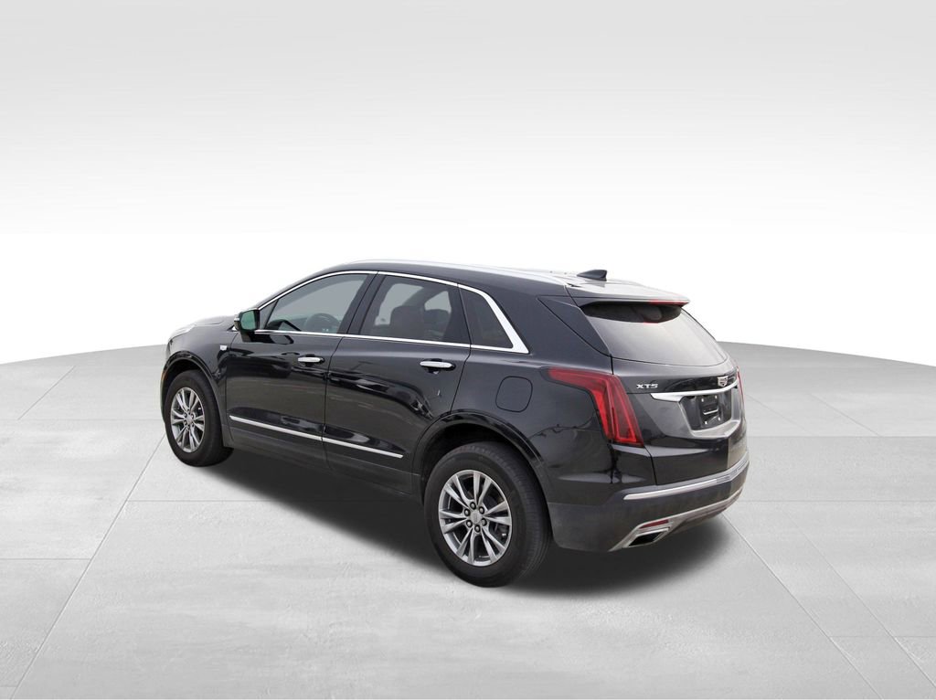 Certified 2022 Cadillac XT5 Premium Luxury image 3