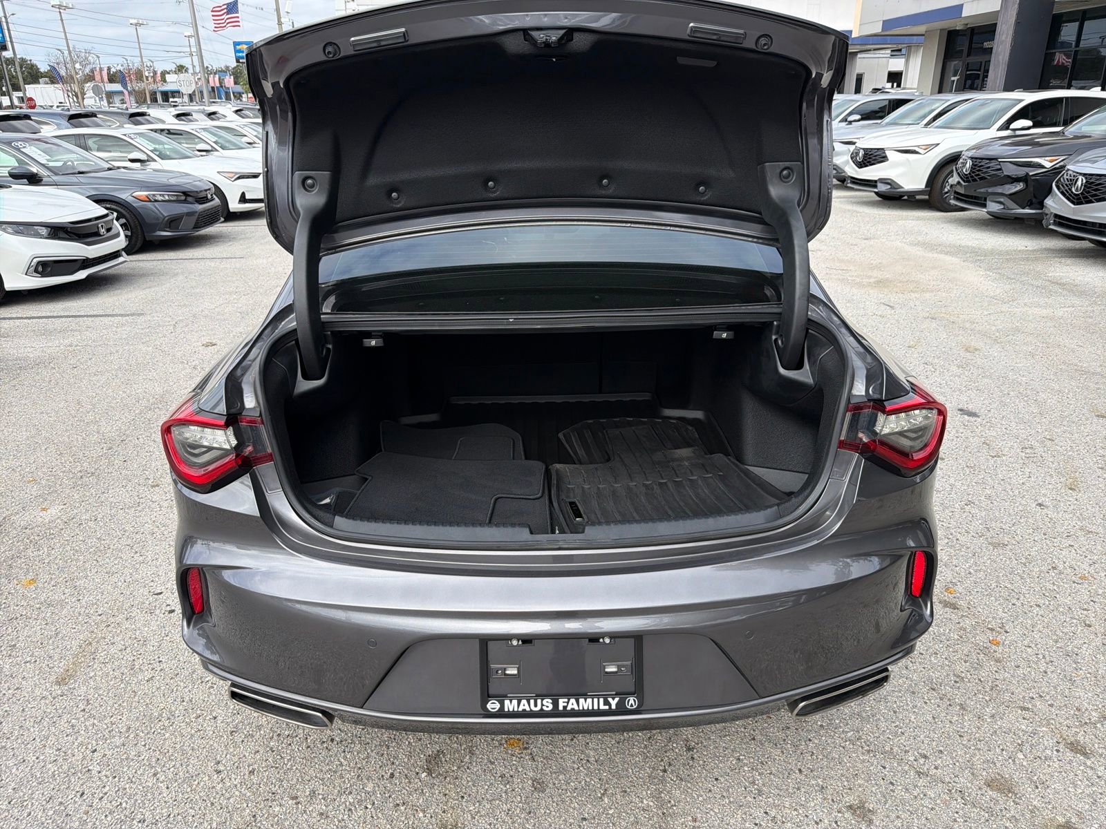 Used 2023 Acura TLX w/ Technology Package image 21