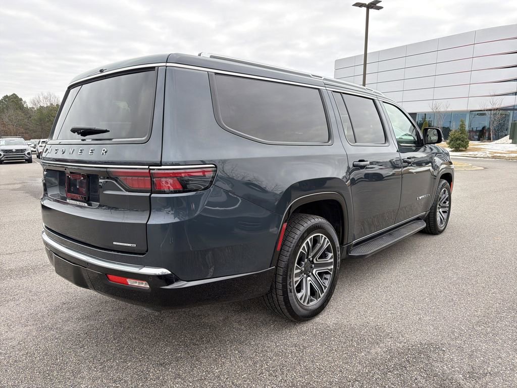 Used 2024 Jeep Wagoneer L Series II w/ Flexible Seating Group image 5