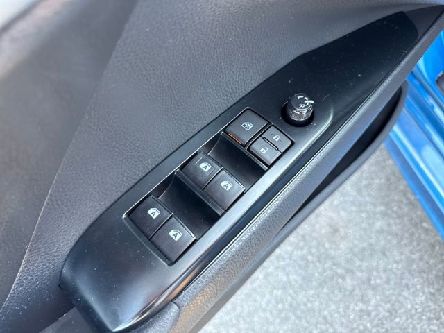 Used 2018 Toyota Camry SE w/ Moonroof Package FWD image 25
