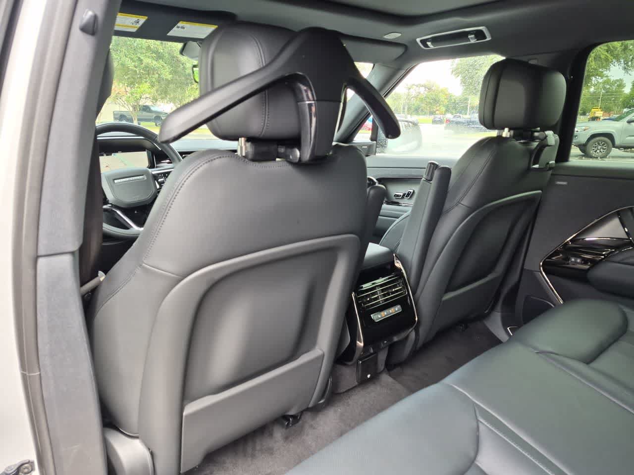 New 2026 Land Rover Range Rover Sport SE AWD/4WD image 19
