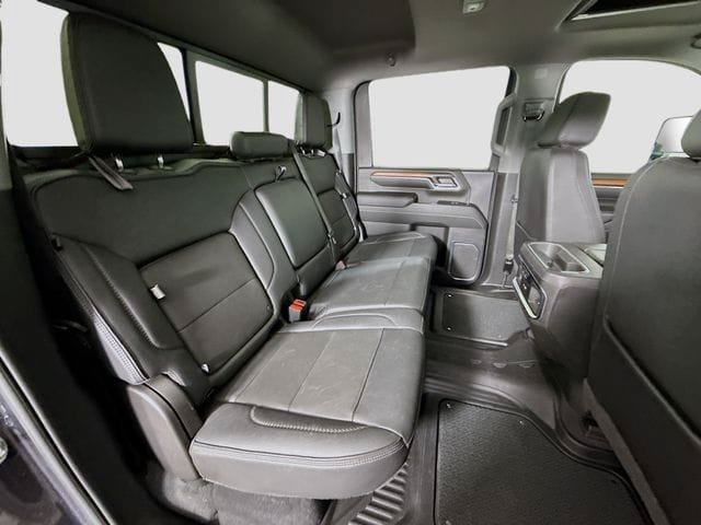 Used 2024 GMC Sierra 2500 Denali w/ Denali Reserve Package AWD/4WD image 30