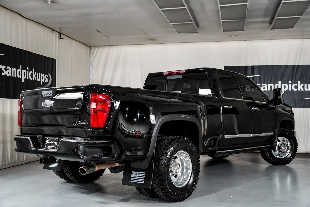 Used 2025 Chevrolet Silverado 3500 High Country w/ Technology Package AWD/4WD image 8