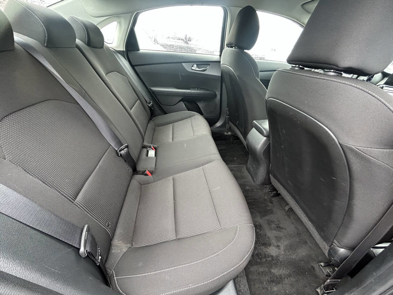 Used 2020 Kia Forte LXS FWD image 13