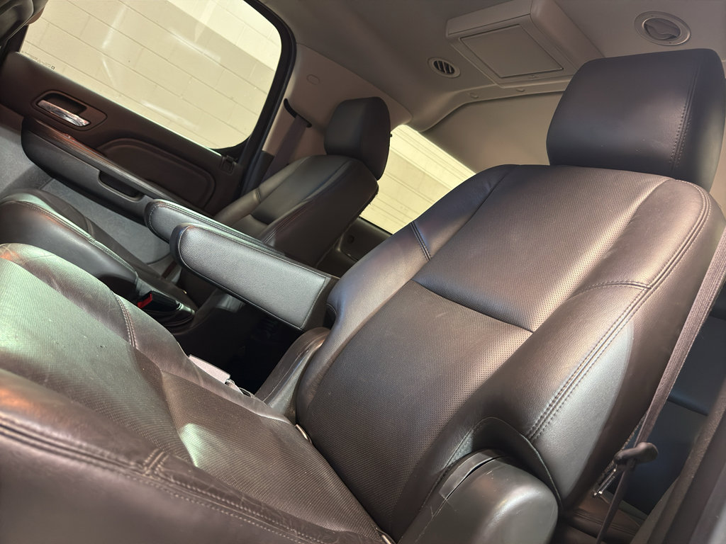 Used 2013 Cadillac Escalade ESV Luxury image 29