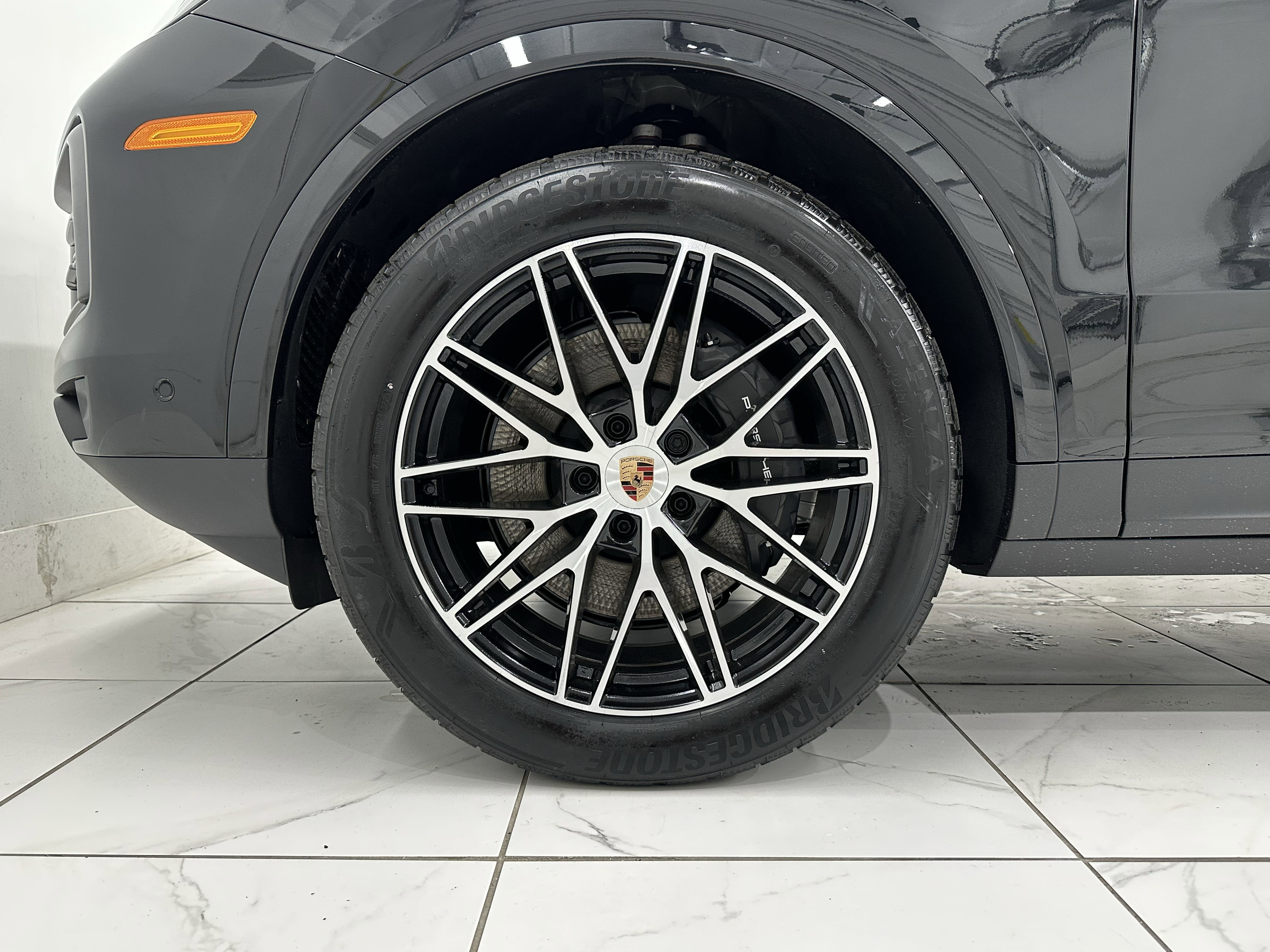 Certified 2025 Porsche Cayenne image 16