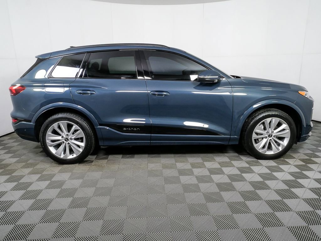 Certified 2025 Audi Q6 e-tron Premium w/ Convenience Package image 2