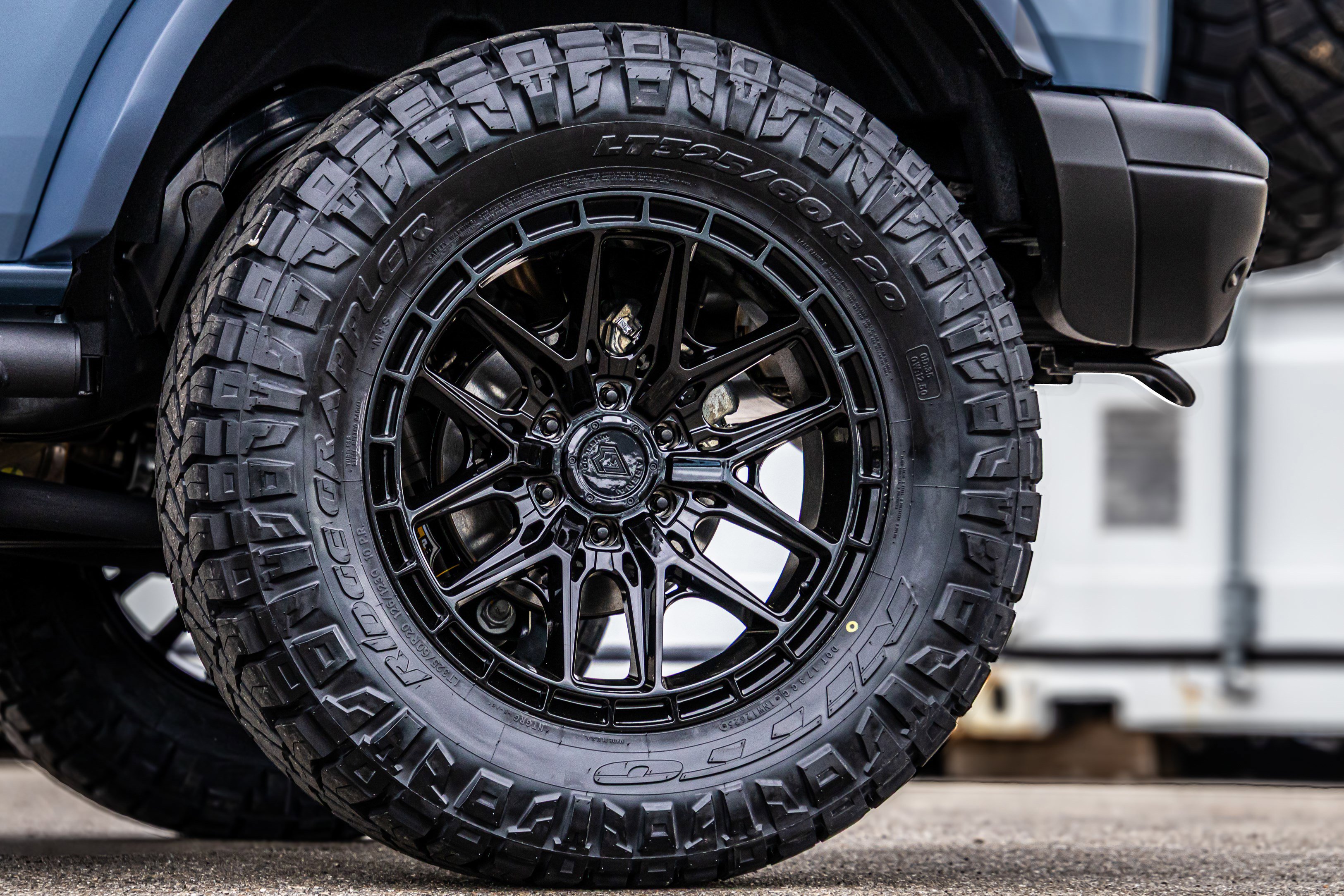 New 2025 Ford Bronco Badlands image 13