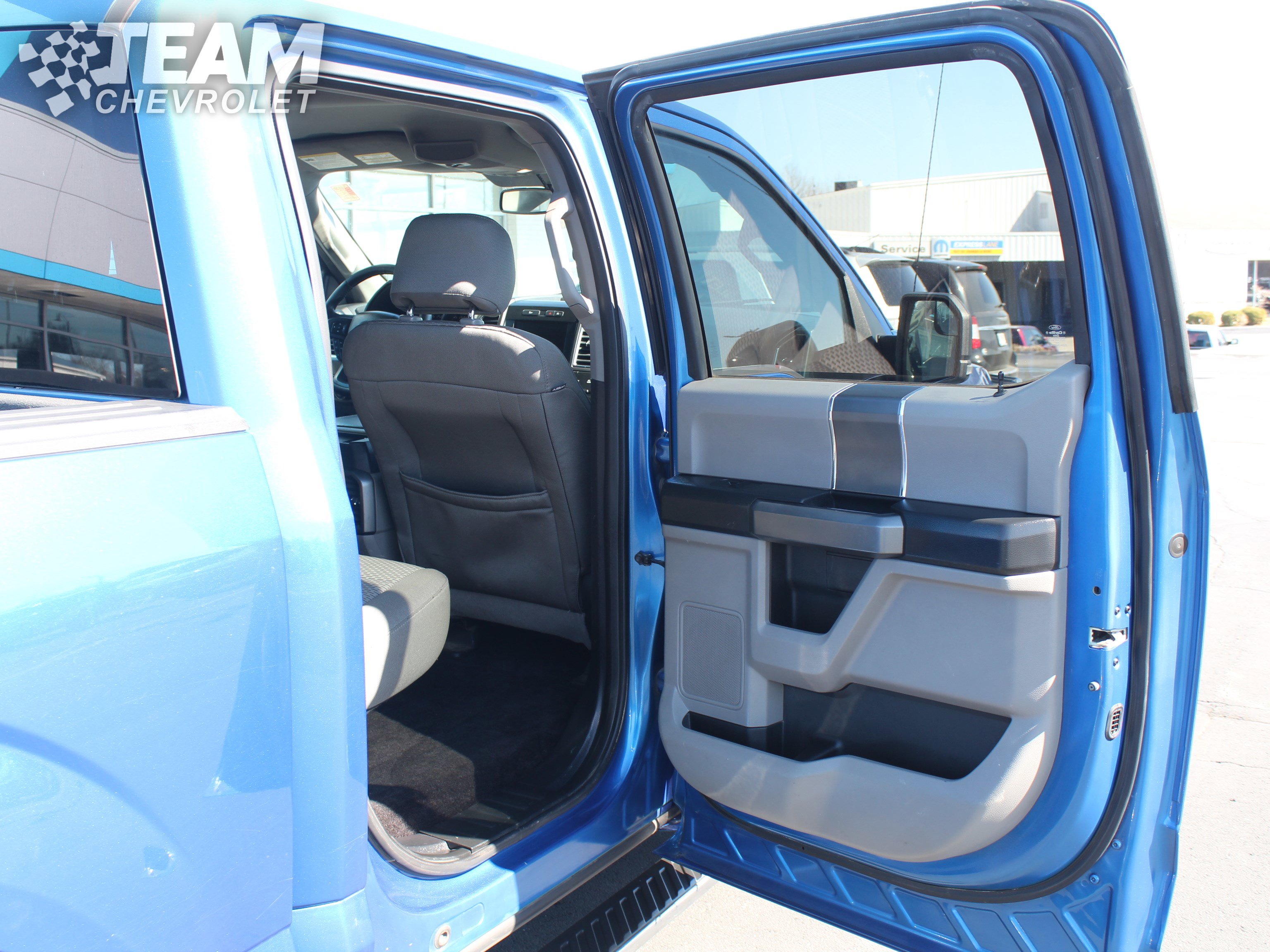 Used 2016 Ford F150 XLT w/ Equipment Group 302A Luxury image 23