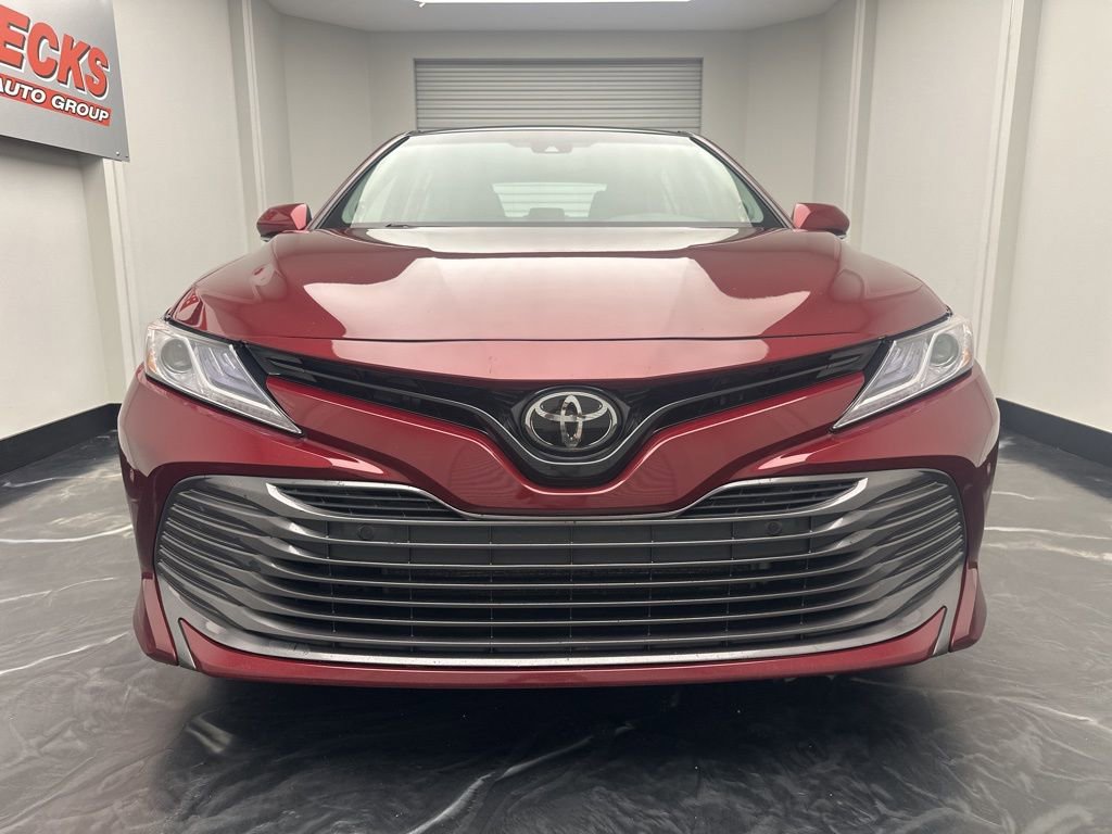 Used 2018 Toyota Camry XLE image 27